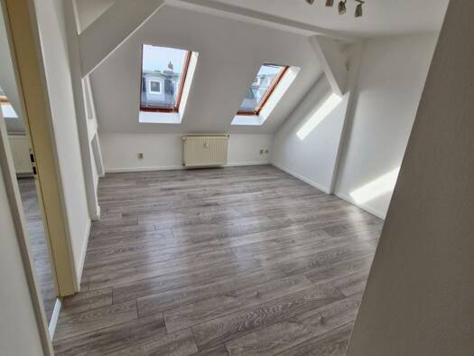 Wohnung zur Miete 330 € 2 Zimmer 52 m² 4. Geschoss frei ab sofort Georg-Büchner-Straße 7 Debschwitz Gera 07548