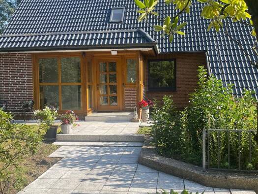 Einfamilienhaus zur Miete 2.200 € 6 Zimmer 178 m² 1.599 m² Grundstück frei ab sofort Buchholz Buchholz in der Nordheide 21244