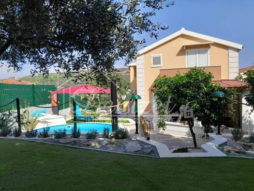 Einfamilienhaus zum Kauf 545.000 € 6 Zimmer 212 m² Okrug Donji 21223