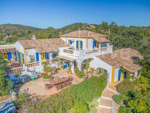 Haus zum Kauf 2.499.990 € 416 m² 171.500 m² Grundstück Bensafrim e Barão de São João 8600