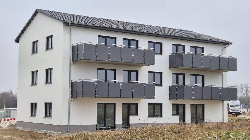 Wohnung zur Miete 1.146 € 3 Zimmer 86,2 m² 2. Geschoss frei ab 01.05.2026 Tribseer Stralsund 18437