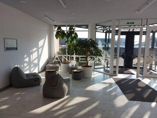 Bürofläche zur Miete provisionsfrei 10,50 € 1.158 m² Bürofläche teilbar ab 1.158 m² Hermann-Klammt-Straße 1-7 Barbaraviertel Neuss 41460