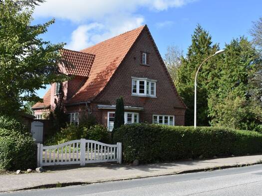Einfamilienhaus zum Kauf 239.000 € 7 Zimmer 186 m² 1.494 m² Grundstück Bredstedt 25821