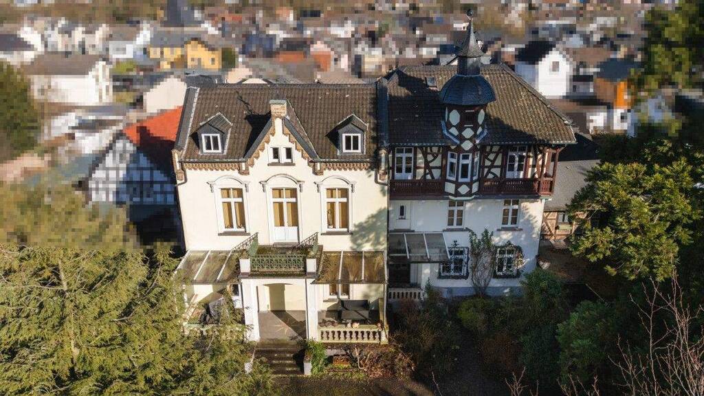 Villa zum Kauf 2.495.000 € 17 Zimmer 573,8 m² 2.333 m² Grundstück Erpel 53579