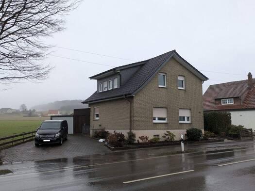 Einfamilienhaus zum Kauf 215.000 € 5 Zimmer 125 m² 506 m² Grundstück frei ab sofort Bünder Straße Lippinghausen Hiddenhausen 32120