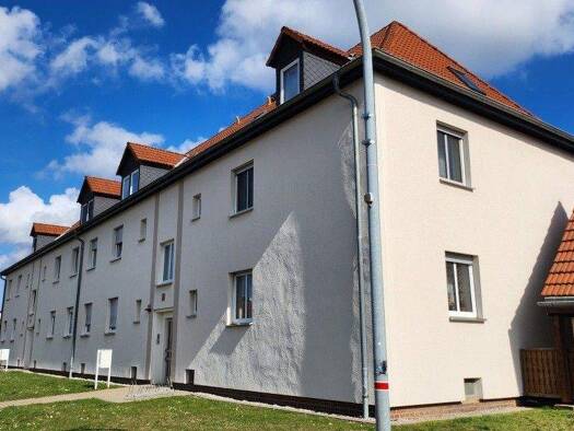 Wohnung zum Kauf 89.500 € 3 Zimmer 65,3 m² Karl-Marx-Straße 28 Böhlen 04564