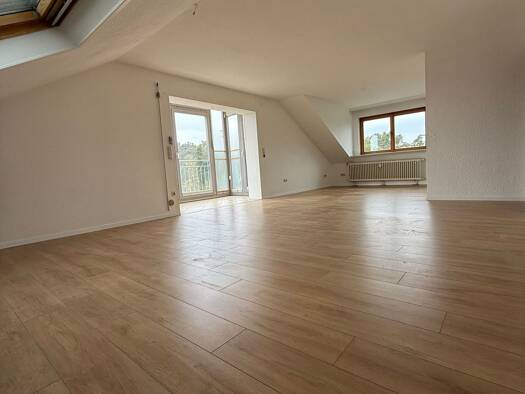 Wohnung zur Miete 750 € 2 Zimmer 71 m² Geschoss 3/3 frei ab sofort Wachendorf Cadolzburg 90556