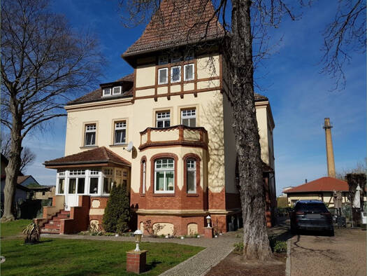 Haus zum Kauf 250.000 € 9,5 Zimmer 312 m² 2.863 m² Grundstück Torgauer Straße 76 Annaburg Annaburg 06925