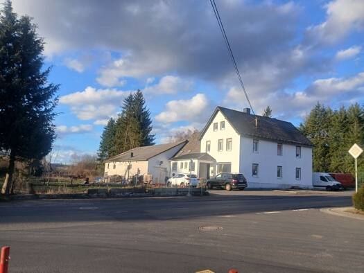 Mehrfamilienhaus zum Kauf provisionsfrei 285.000 € 8 Zimmer 250 m² 5.070 m² Grundstück Stockum-Püschen 56459