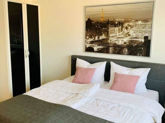 Wohnung zur Miete Wohnen auf Zeit 2.100 € 3 Zimmer 70 m² frei ab 31.12.2026 Herrmann-Leichtlin-Straße 0 Grünwinkel Karlsruhe - Grünwinkel 76185