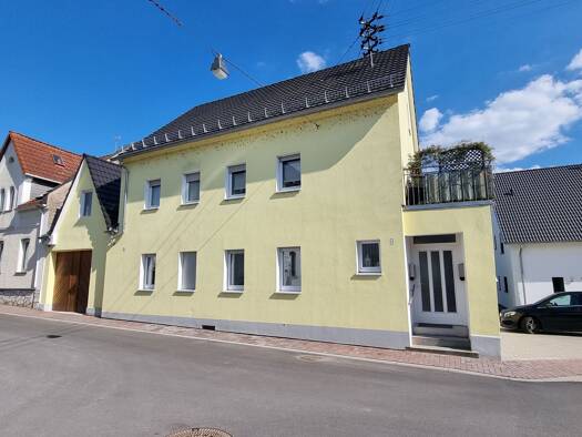Mehrfamilienhaus zum Kauf 585.000 € 6 Zimmer 120 m² 1.105 m² Grundstück Mittelheim Oestrich-Winkel 65375