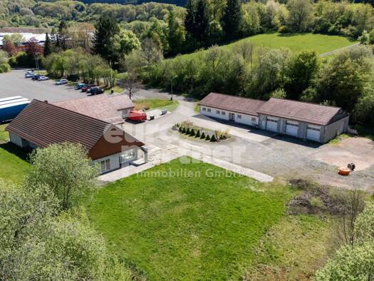 Haus zum Kauf 900.000 € 10 Zimmer 589 m² 5.851 m² Grundstück Freisen 66629