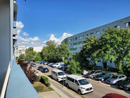Wohnung zur Miete 369 € 3 Zimmer 56 m² 2. Geschoss frei ab sofort Joachimstalerstraße 3 Silberhöhe Halle (Saale) 06132