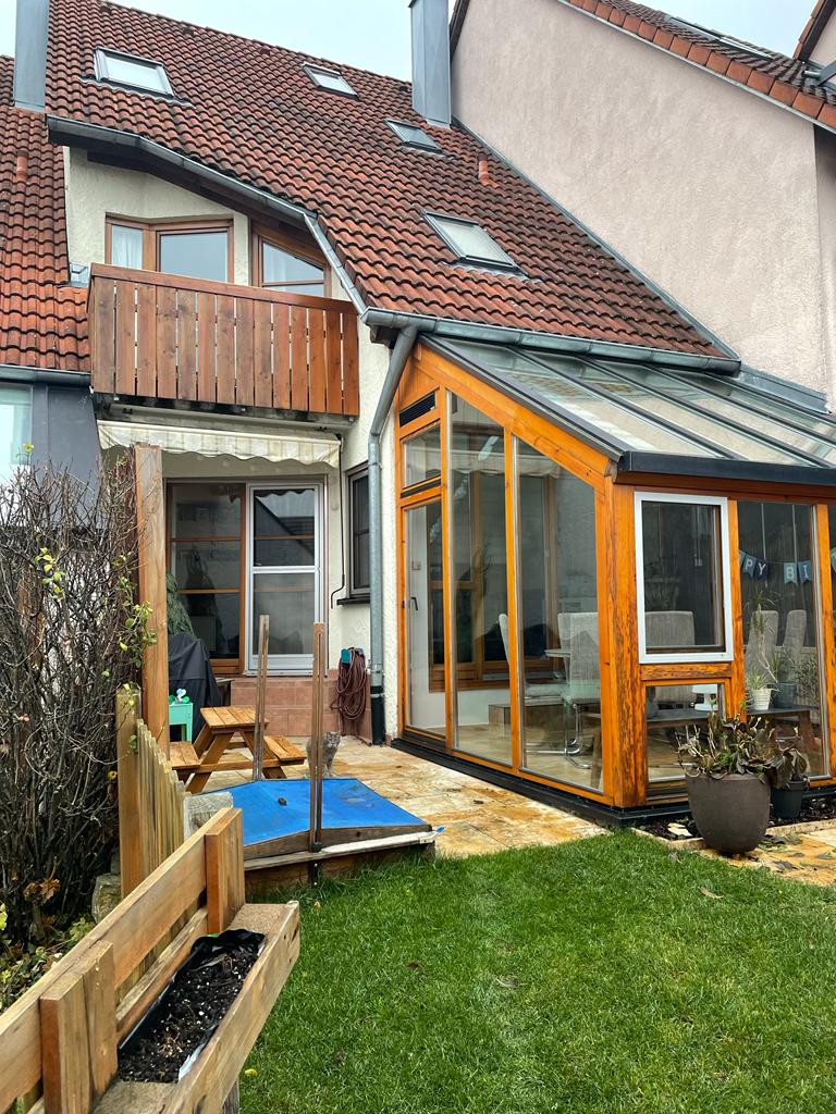 Reihenmittelhaus zur Miete 1.300 € 5 Zimmer 132 m²<br/>Wohnfläche 220 m²<br/>Grundstück ab sofort<br/>Verfügbarkeit Essingen Essingen 73457