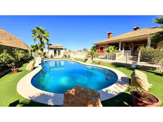 Chalet zum Kauf 344.000 € 4 Zimmer 196 m² 2.566 m² Grundstück Cox 03350