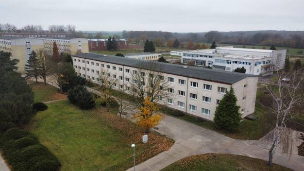 Lagerhalle zum Kauf provisionsfrei 129.000 € 2.323 m² Lagerfläche Lützowstr. 1 Basepohl Stavenhagen OT Basepohl (Kaserne) 17153