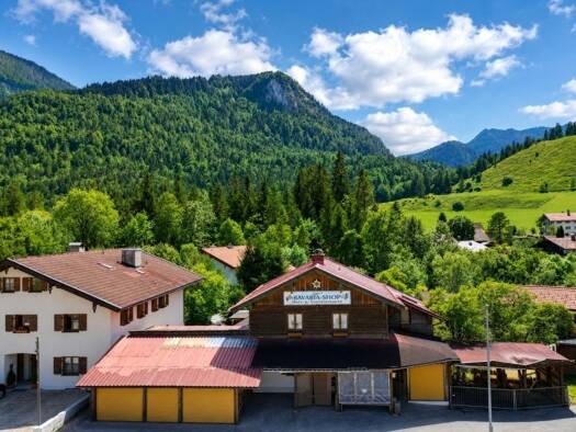 Einfamilienhaus zum Kauf 350.000 € 5 Zimmer 102,5 m² 820 m² Grundstück Weißbach Schneizlreuth 83458