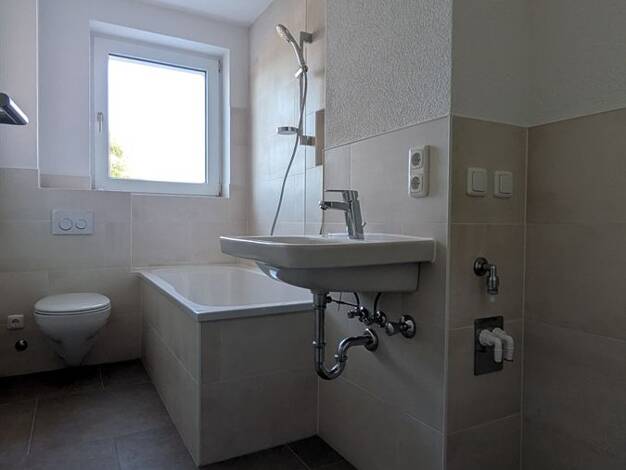 Wohnung zur Miete 310 € 2 Zimmer 48 m² 2. Geschoss Ebersbach Ebersbach-Neugersdorf 02730