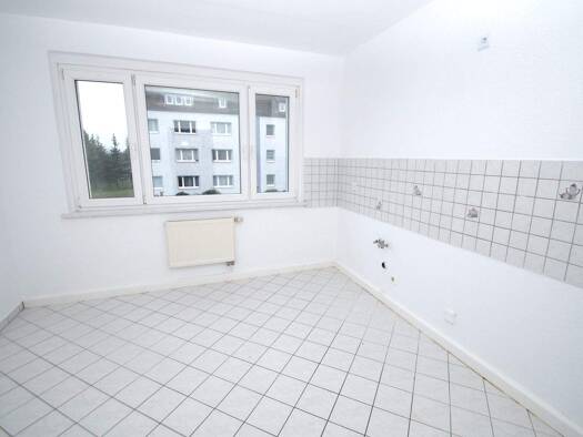 Wohnung zur Miete 476 € 4 Zimmer 79 m² 1. Geschoss Nordring 7 Beilrode 04886