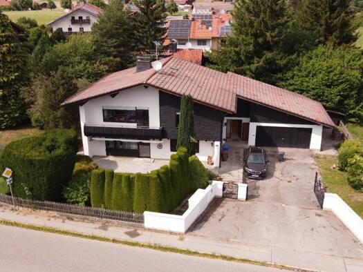 Einfamilienhaus zum Kauf provisionsfrei 1.320.000 € 6,5 Zimmer 172 m² 940 m² Grundstück frei ab sofort Otterfing 83624