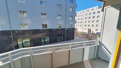 Wohnung zur Miete 930 € 2 Zimmer 58,8 m² 1. Geschoss Brigitte-Reimann-Straße 27 Hellersdorf Berlin 12629
