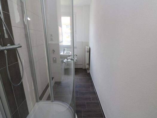 Wohnung zur Miete 339 € 2 Zimmer 45,7 m² 2. Geschoss Karl-Günzel-Straße 27 Freiberg 09599