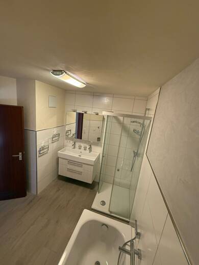 Wohnung zur Miete 996 € 2 Zimmer 83 m² Geschoss 3/3 frei ab 01.08.2025 Metzingen Metzingen 72555