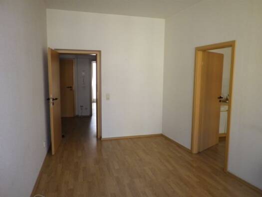 Wohnung zur Miete 412 € 2 Zimmer 60,7 m² 2. Geschoss frei ab sofort Altenburg 04600