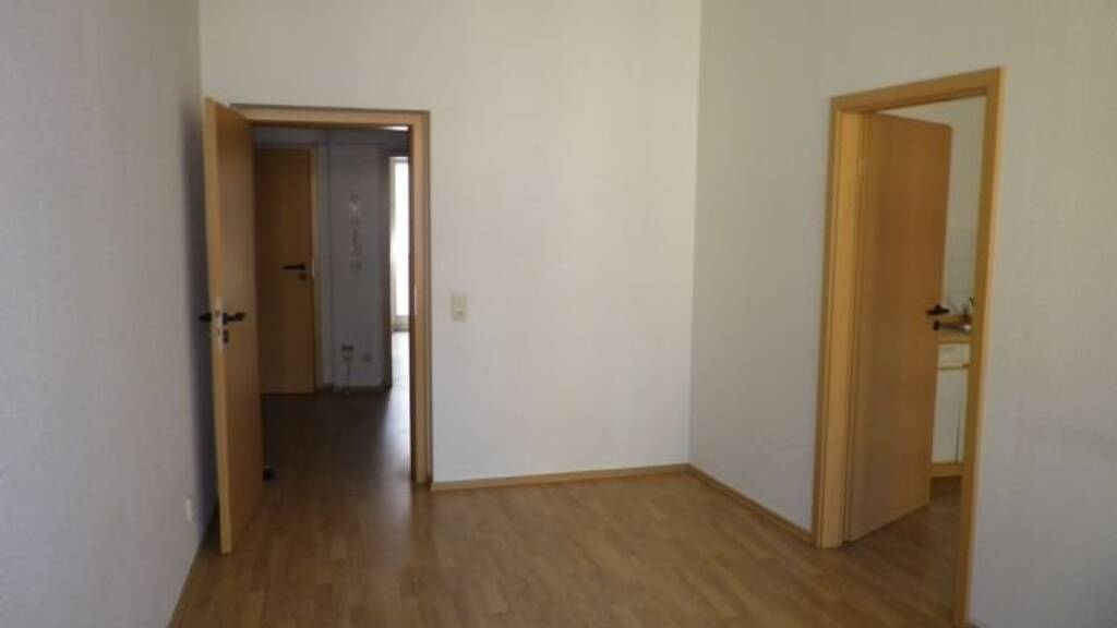 Wohnung zur Miete 412 € 2 Zimmer 60,7 m² 2. Geschoss frei ab sofort Altenburg 04600