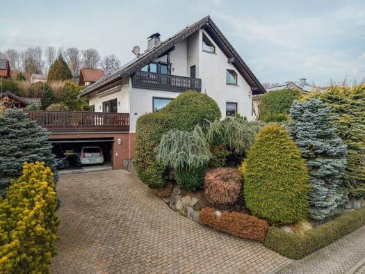 Einfamilienhaus zum Kauf 549.000 € 5 Zimmer 152,7 m² 860 m² Grundstück Kadenbach 56337