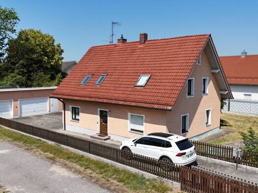Einfamilienhaus zum Kauf 459.000 € 5 Zimmer 130 m² 810 m² Grundstück Ziegelhütte Maxhütte-Haidhof 93142