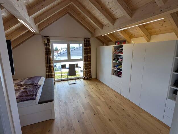 Einfamilienhaus zur Miete 1.800 € 10 Zimmer 190 m² 578 m² Grundstück frei ab 01.01.2026 Haiming 84533