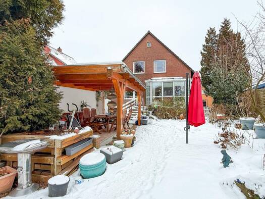 Mehrfamilienhaus zum Kauf 265.000 € 6 Zimmer 150 m² 1.006 m² Grundstück Berkum Peine 31226