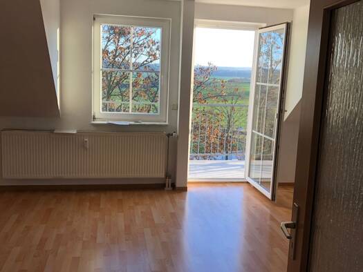 Maisonette zum Kauf 89.000 € 4 Zimmer 89 m² 2. Geschoss frei ab sofort Zur Heide 2 Eulau Naumburg (Saale) 06618