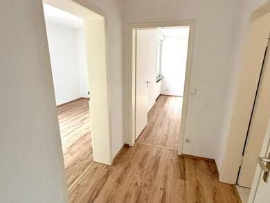 Wohnung zur Miete 655 € 3 Zimmer 77 m² 3. Geschoss frei ab sofort Bickernstraße 11 Wanne Herne 44649