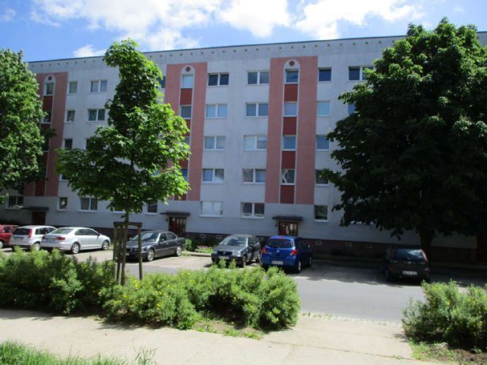 Wohnung zur Miete 248 € 2 Zimmer 46,2 m²<br/>Wohnfläche 2.<br/>Geschoss ab sofort<br/>Verfügbarkeit Robert-Koch-Str. 28 Stadtgebiet Ost Neubrandenburg 17036