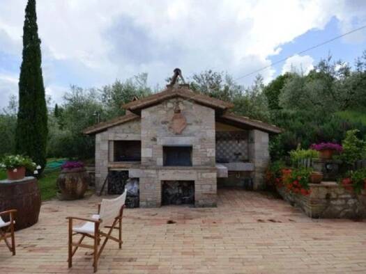 Einfamilienhaus zum Kauf 780.000 € 10 Zimmer 330 m² 5.000 m² Grundstück Todi 06059