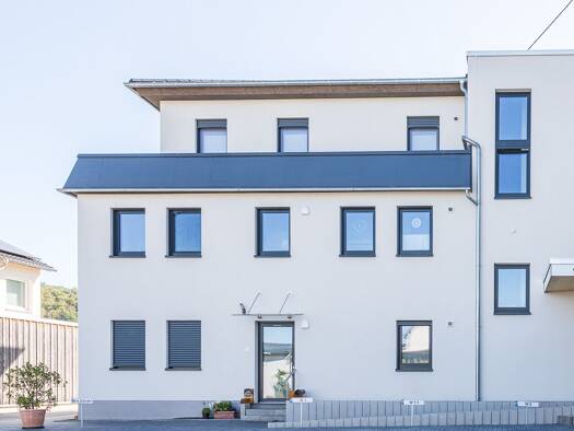 Wohnung zur Miete 722 € 3 Zimmer 95,9 m² frei ab 01.12.2026 Kenn 54344