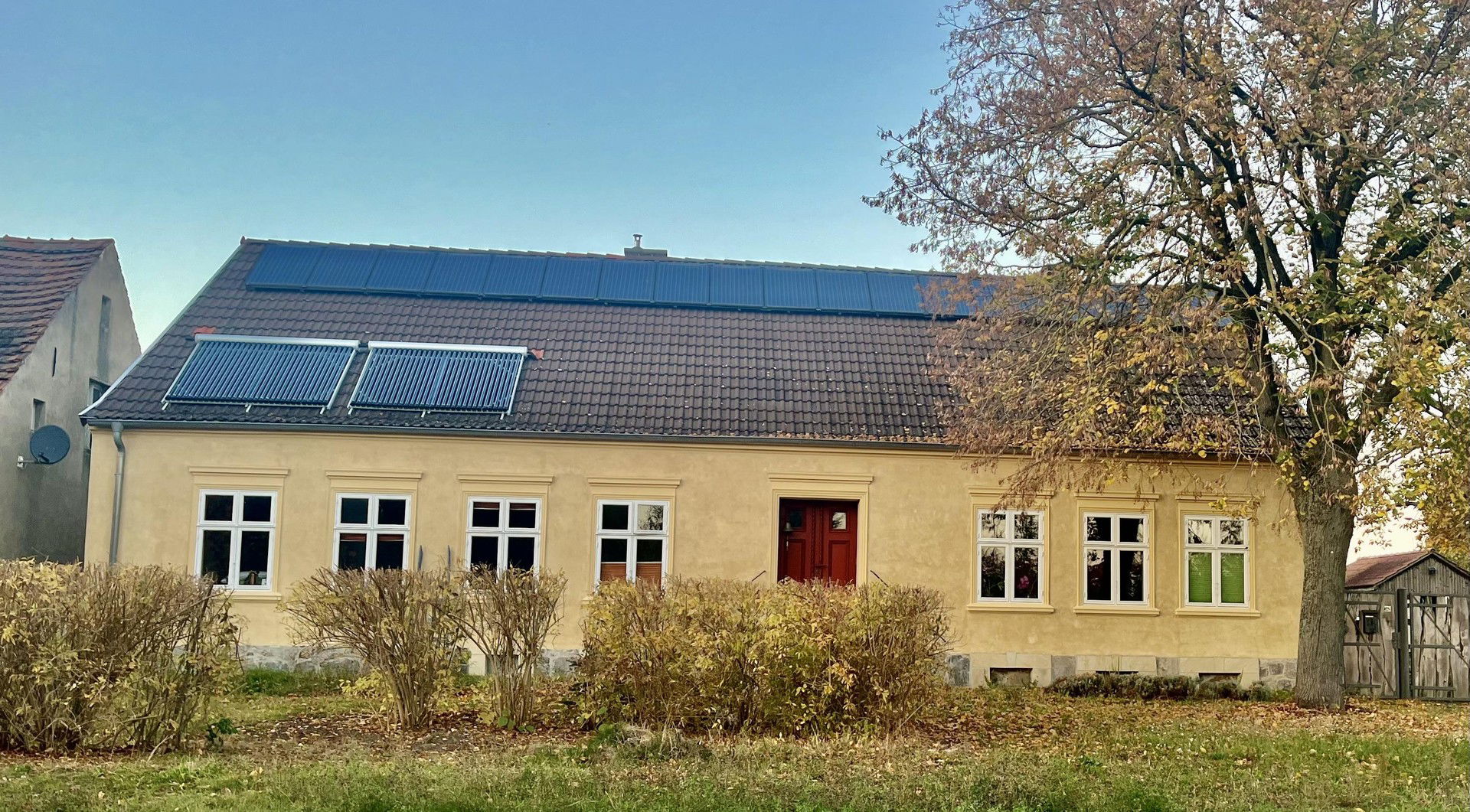 Bauernhaus zum Kauf provisionsfrei 360.000 € 9 Zimmer 209 m²<br/>Wohnfläche 1.767 m²<br/>Grundstück Dorfstraße 28 Manker Manker 16845