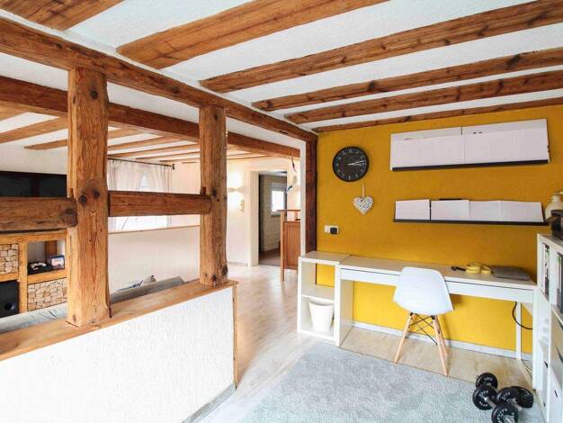 Schloss zum Kauf 155.000 € 4 Zimmer 120 m² 300 m² Grundstück frei ab 01.03.2026 Graitschen bei Bürgel 07616