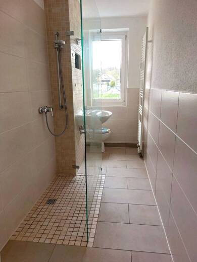 Wohnung zur Miete 411 € 3 Zimmer 60,5 m² 2. Geschoss frei ab sofort Hainstraße 18 / WE 55 Thum Thum 09419