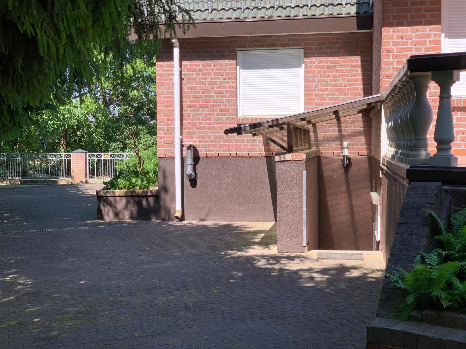 Property thumbnail 11