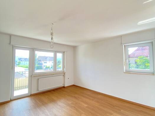 Wohnung zur Miete 810 € 1,5 Zimmer 46 m² Geschoss -1/3 frei ab sofort Freilassing 83395