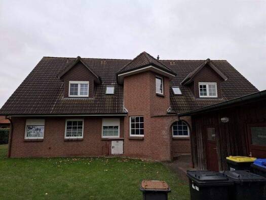 Sonstiges zum Kauf als Kapitalanlage geeignet 495.000 € 12 Zimmer 297,5 m² 1.014 m² Grundstück Offen Bergen 29303