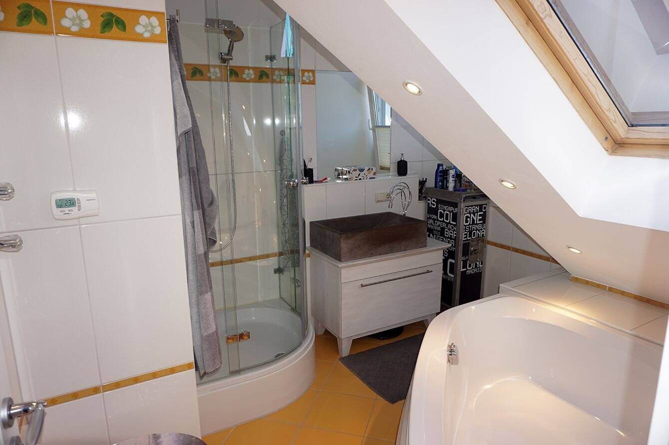 Property thumbnail 15