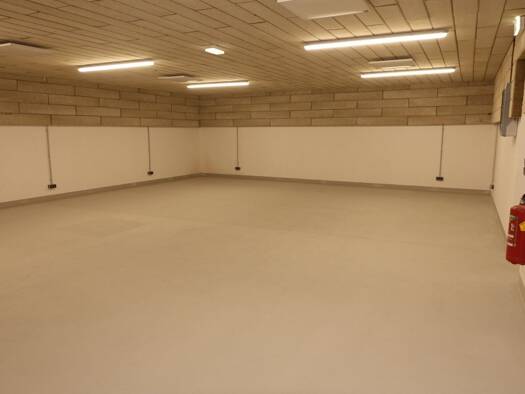 Lagerhalle zur Miete - Erstbezug 770 € 85,5 m² Lagerfläche Hernals 1170