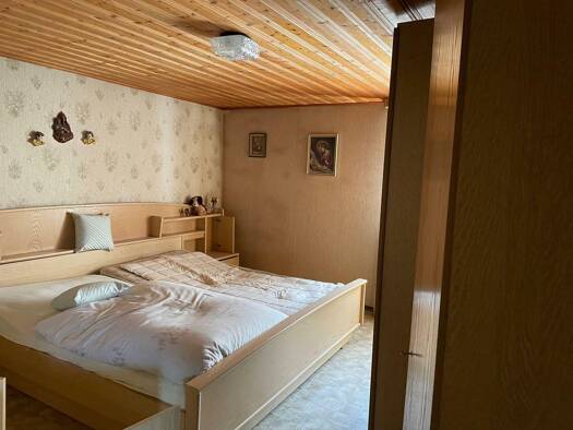 Bauernhaus zum Kauf 262.000 € 5 Zimmer 145 m² 1.450 m² Grundstück Ensdorf 92266