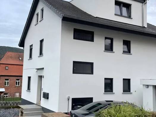 Wohnung zur Miete 1.300 € 4 Zimmer 116 m² Geschoss 1/3 frei ab 01.10.2026 Schifferstraße 3 Laudenbach 63925