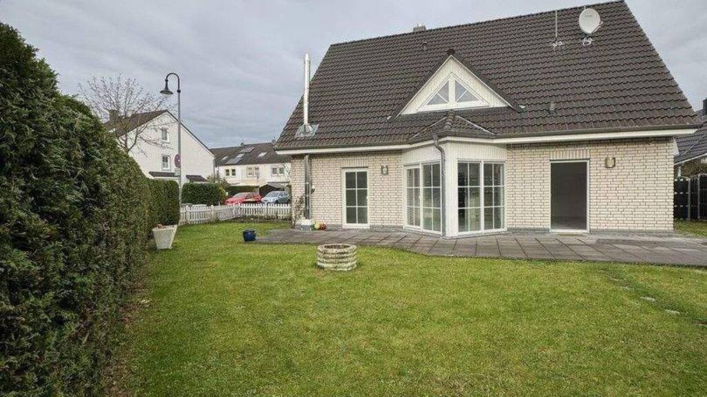 Einfamilienhaus zum Kauf provisionsfrei 490.000 € 6 Zimmer 160 m² 475 m² Grundstück Am Kuhlager 14 Neustadt Neustadt am Rübenberge 31535