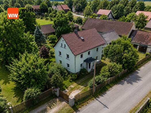 Bauernhaus zum Kauf 134.999 € 8 Zimmer 147 m² 1.266 m² Grundstück Gottschdorf Neukirch 01936